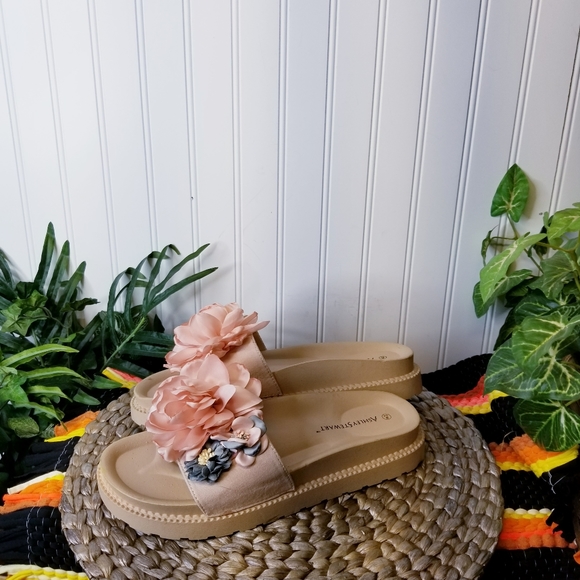 Ashley Stewart Shoes - ASHLEY STEWART Floral Slides 12W